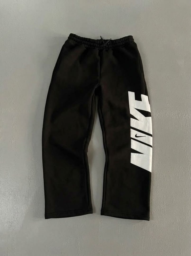 Baggy Nike à Côté Premium Qualité – Style Streetwear Moderne & Confort Ultime